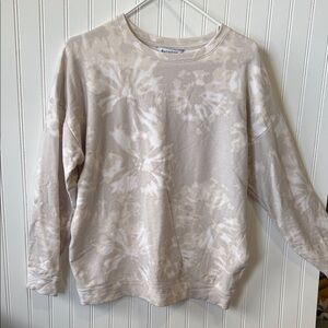 Athleta Cream and White Sweatshirt large